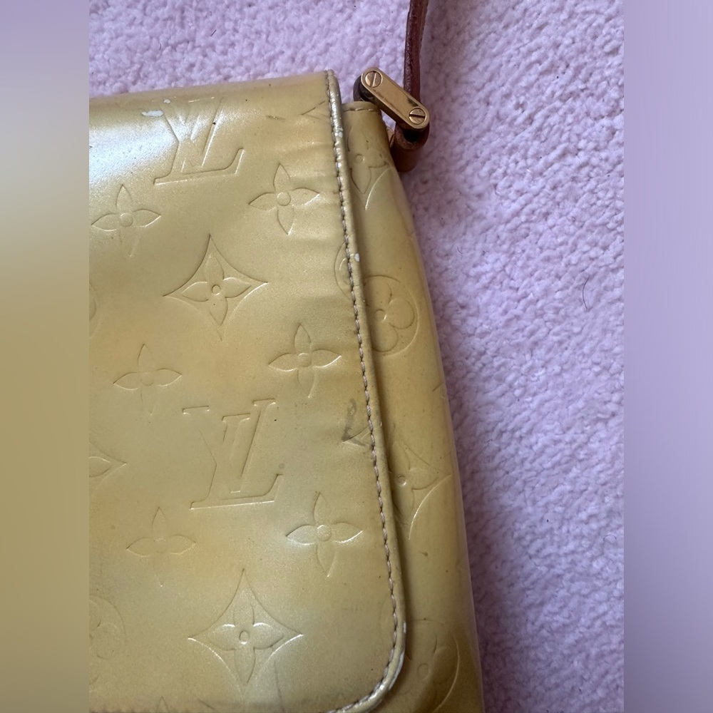 LOUIS VUITTON Vernis Thompson Street Shoulder Bag - Picture 7 of 11
